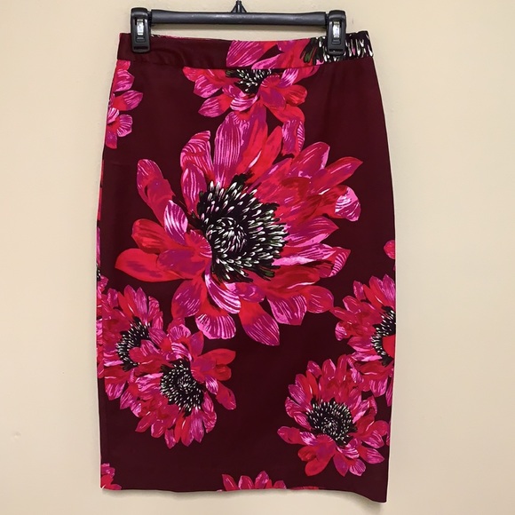 Trina Turk Fuchsia / Pink  Floral Skirt Set - Picture 7 of 14